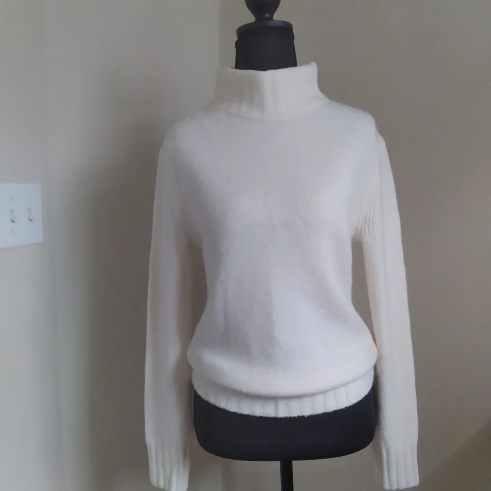 J. Crew Cream Funnel Mock Neck Sweater Merino‎ Wool Ribbed  XS Minimalist